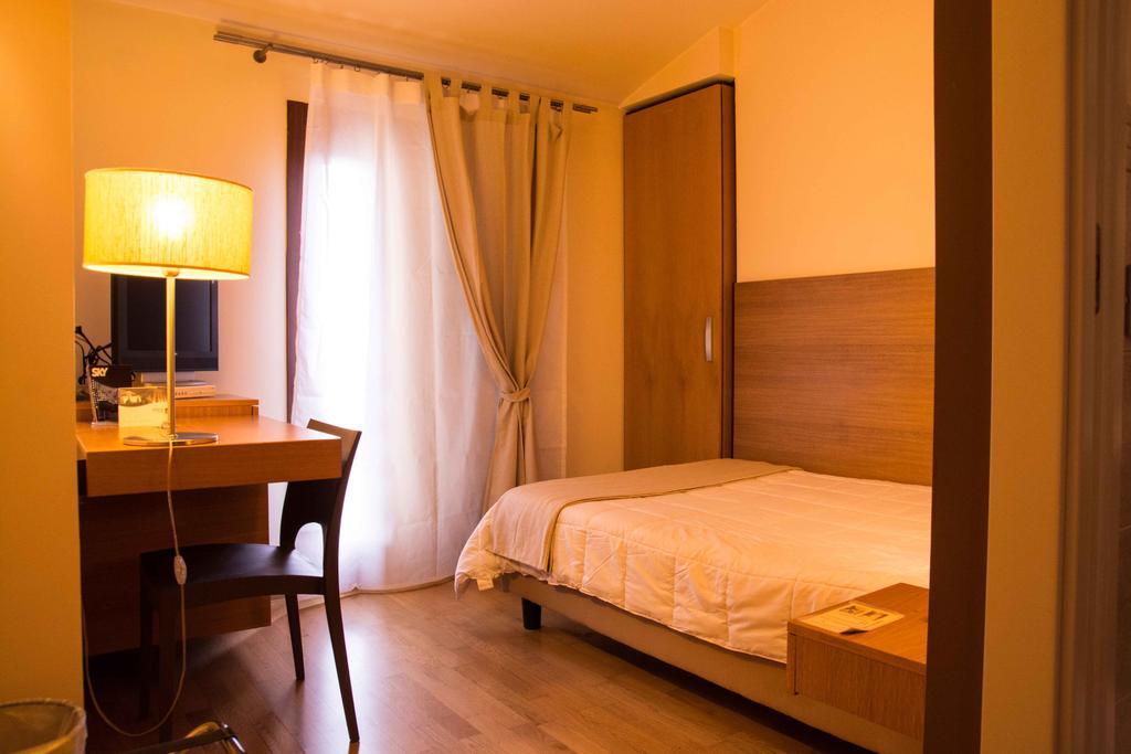 Country House Corte Del Sole Campolungo Bilik gambar