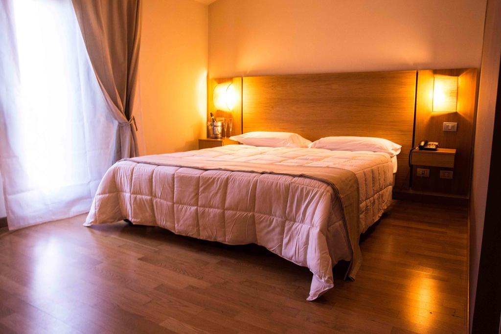 Country House Corte Del Sole Campolungo Bilik gambar