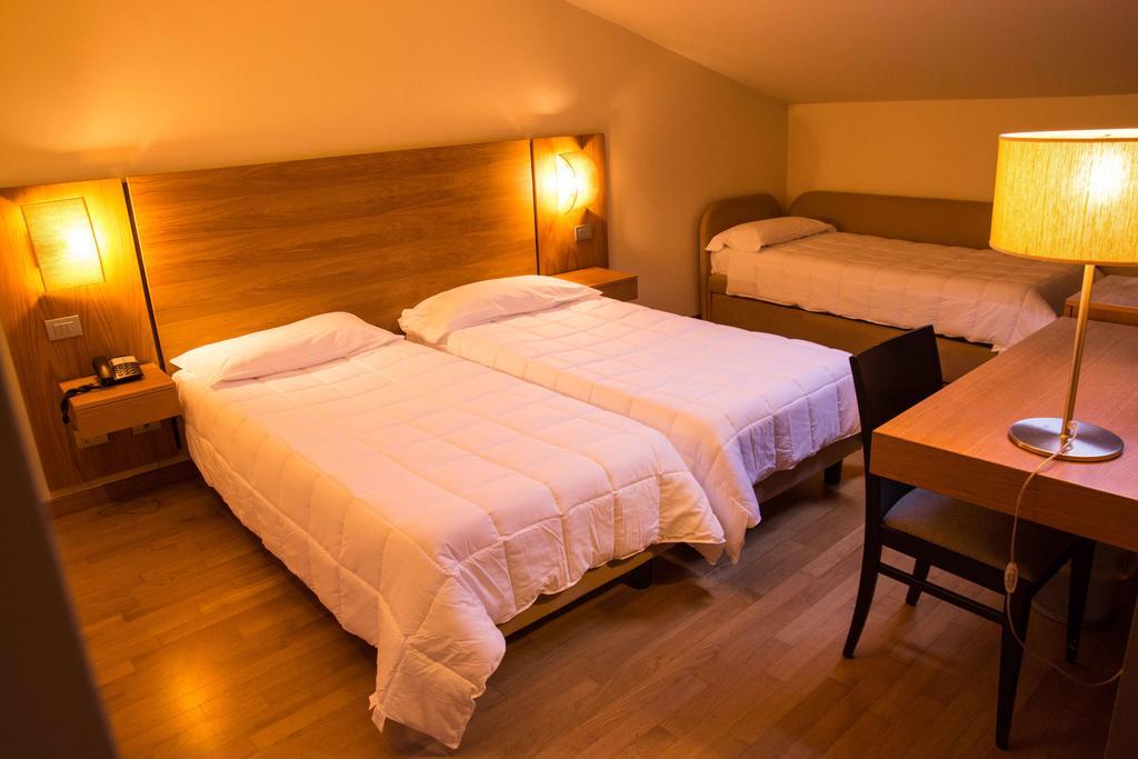 Country House Corte Del Sole Campolungo Bilik gambar